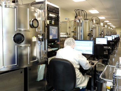 Thin-film coating chamber